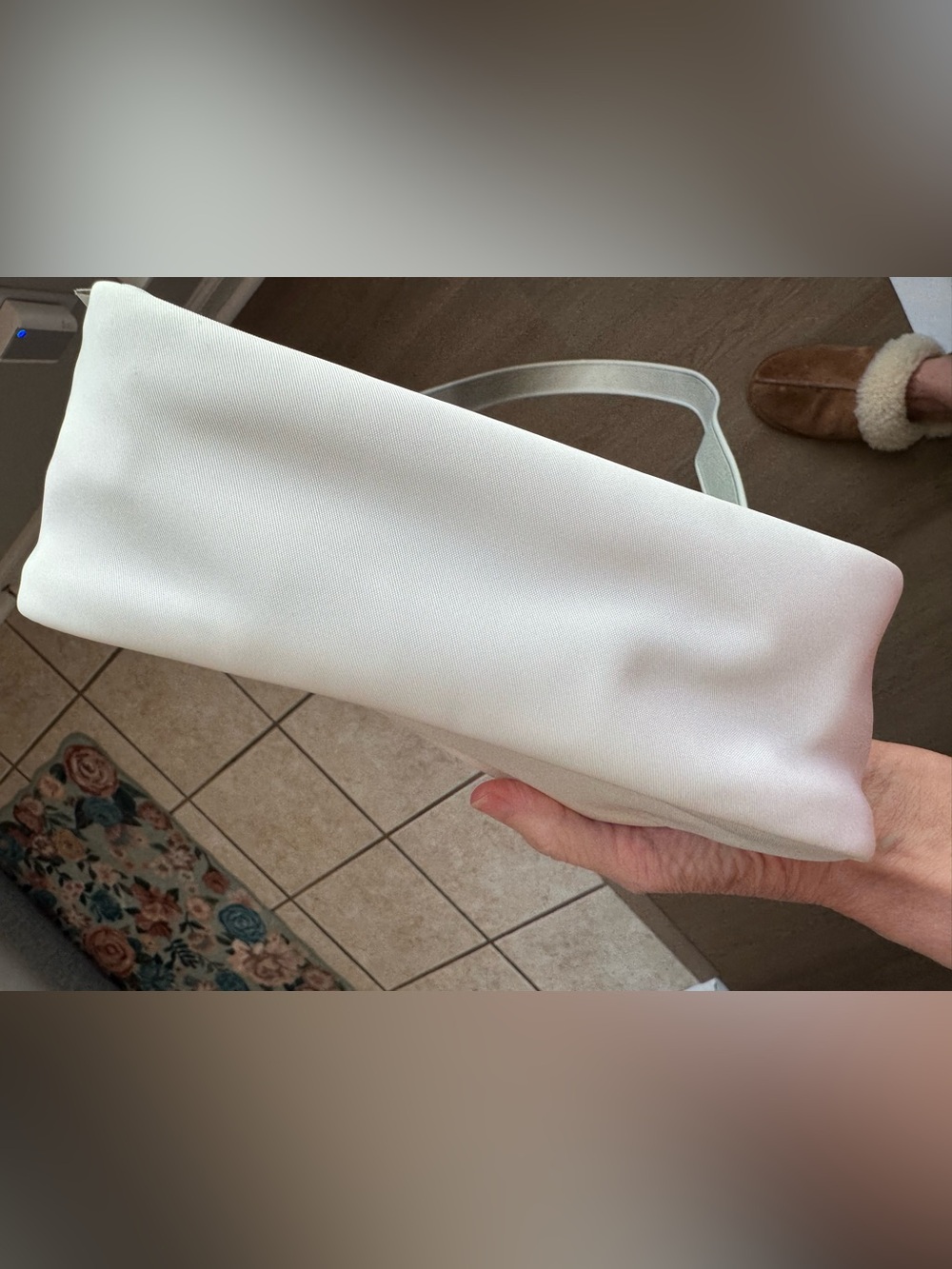 lululemon athletica Cream Compact Crossbody Bag NWOT - Picture 16 of 16